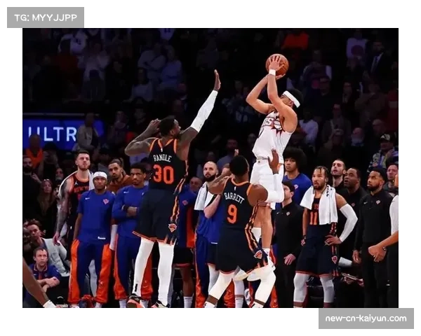 布克绝杀展现球星价值 太阳得分手关键时刻可靠